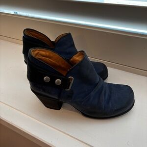 Fluevog Hopefuls Holly Blue
